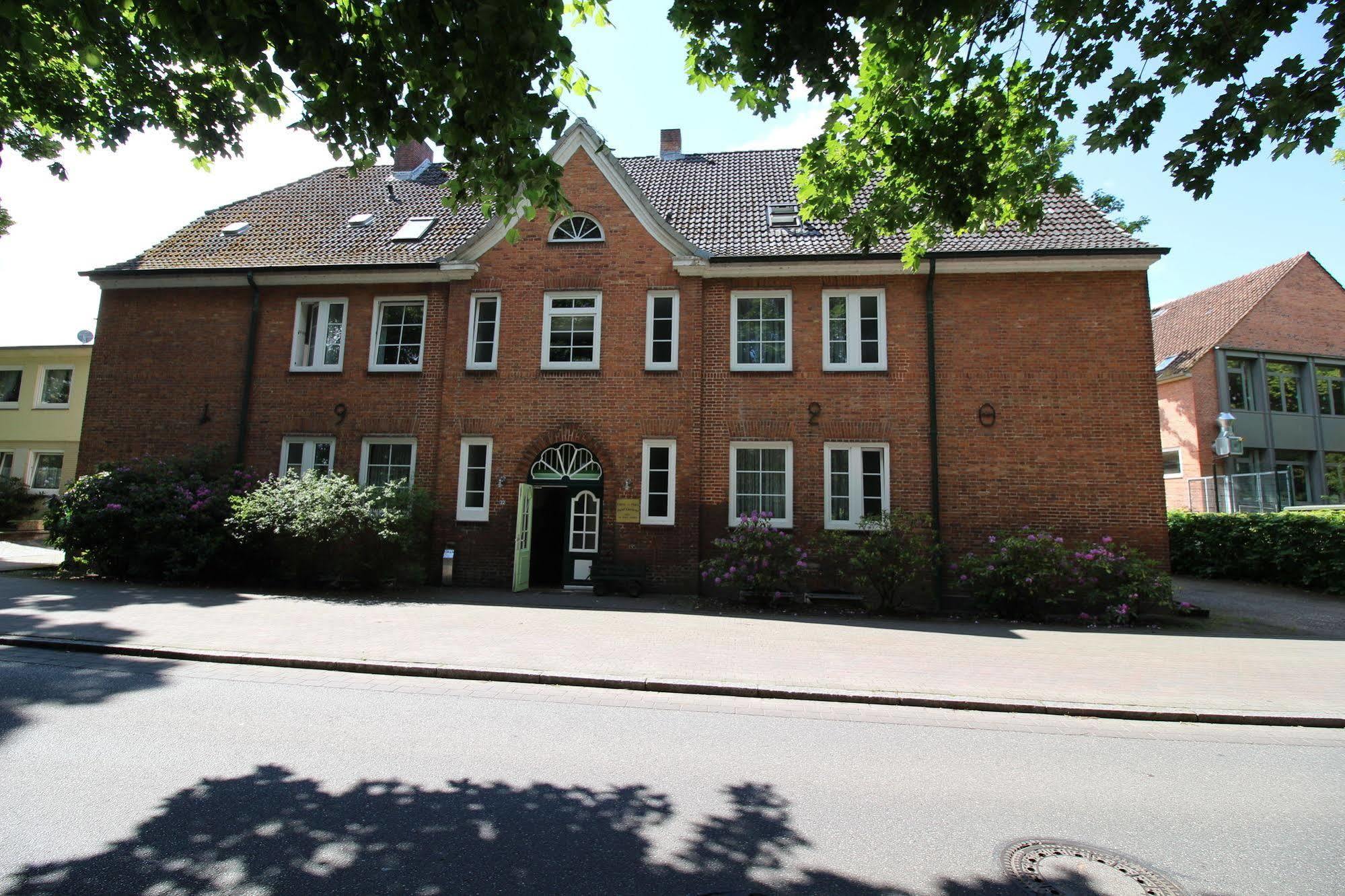 Hotel Carstens Bordesholm Eksteriør bilde
